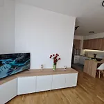 Petvik Apartamento *